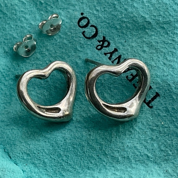 Tiffany & Co. Silver Heart Earrings - Picture 7 of 8